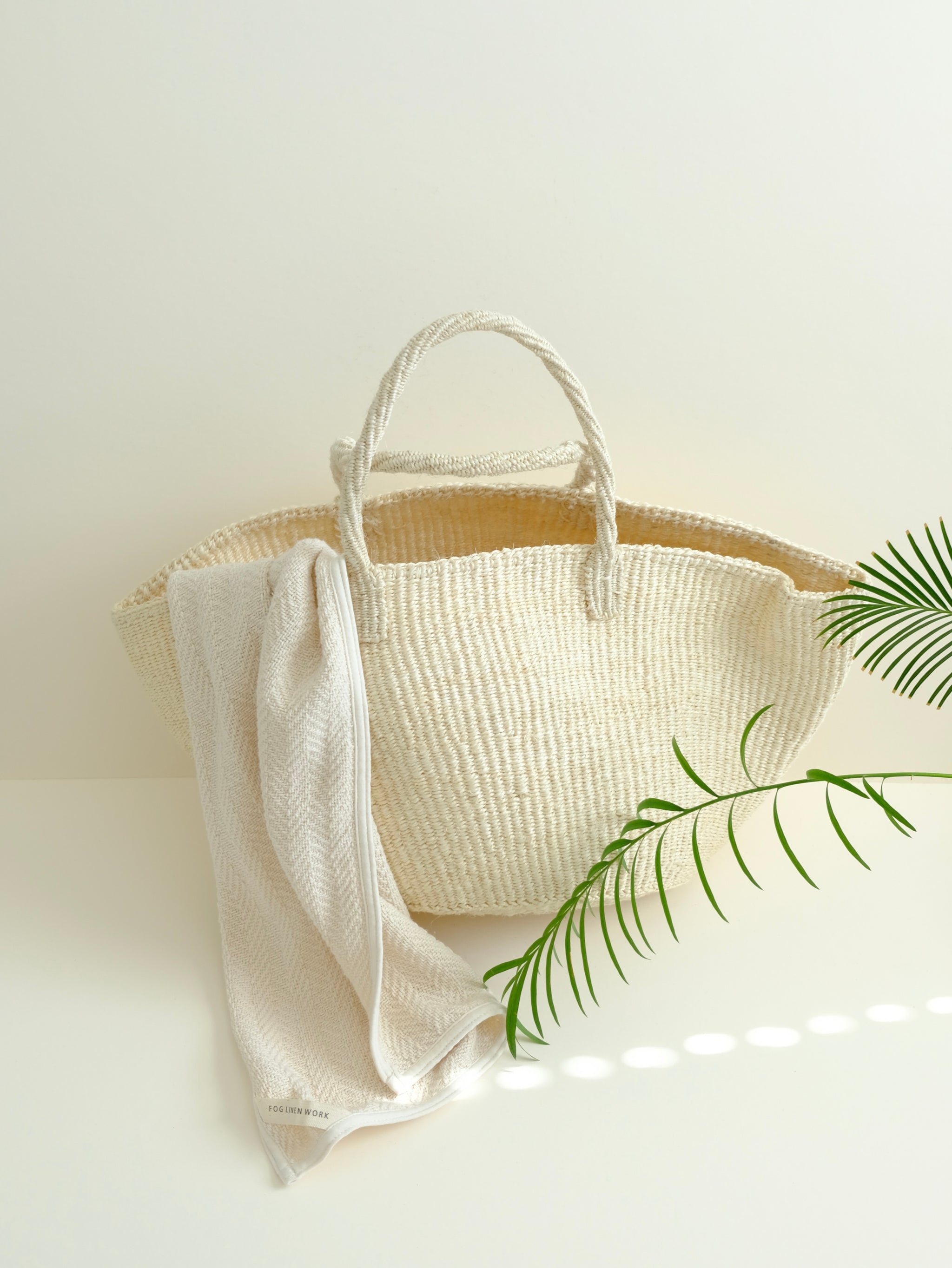 Hand Woven Sisal Tote Bag in Natural Color - Africabaie.com